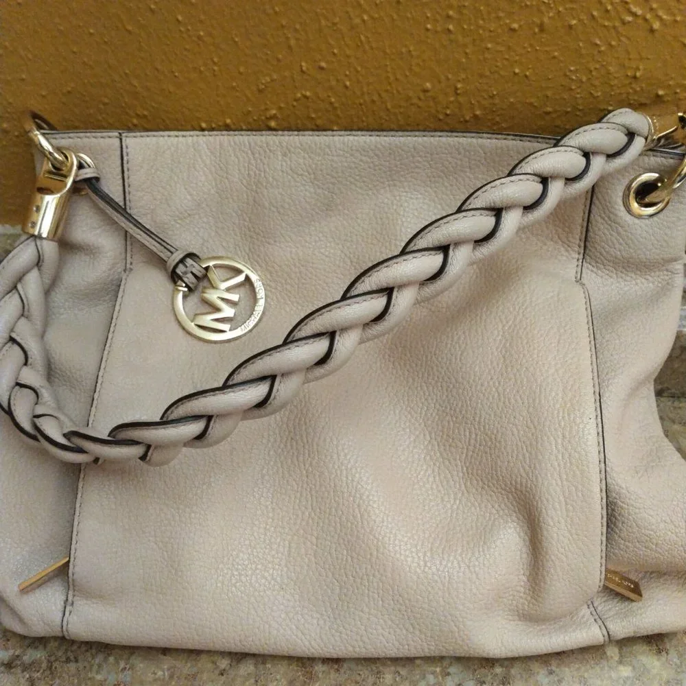 Purse - Picture 2 of 3